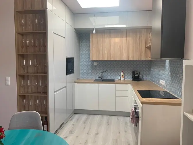 Třetí snímek kuchyně