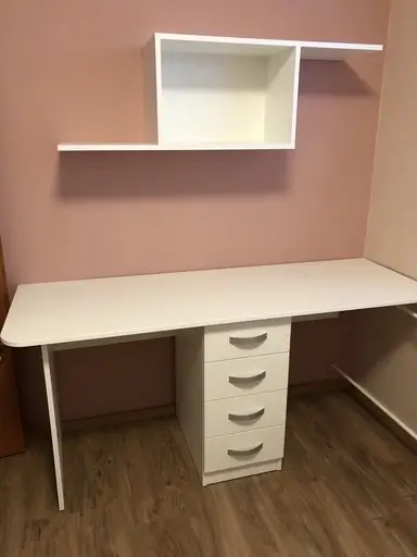 Druhý snímek stolu